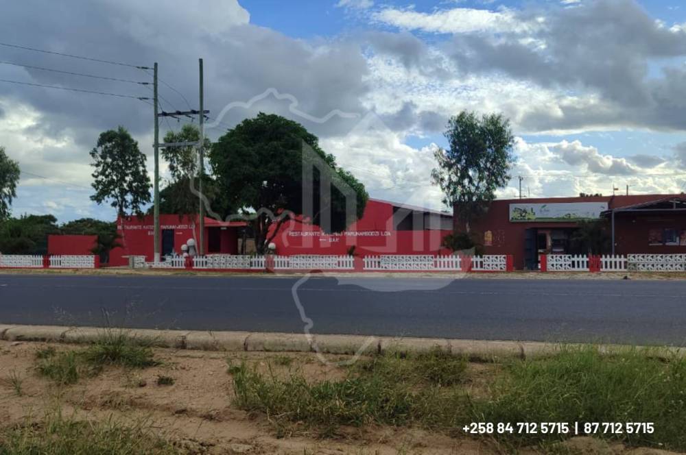 Trespassa-se 2 Terrenos com as seguintes medidas cada 15/30m com o valor inédito de 75 mil meticais cada.