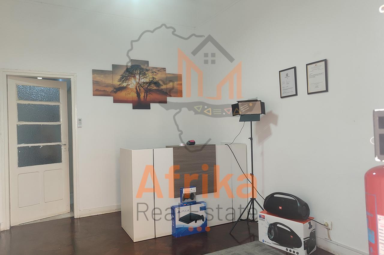 Apartamento T2 Reis do chão R/C