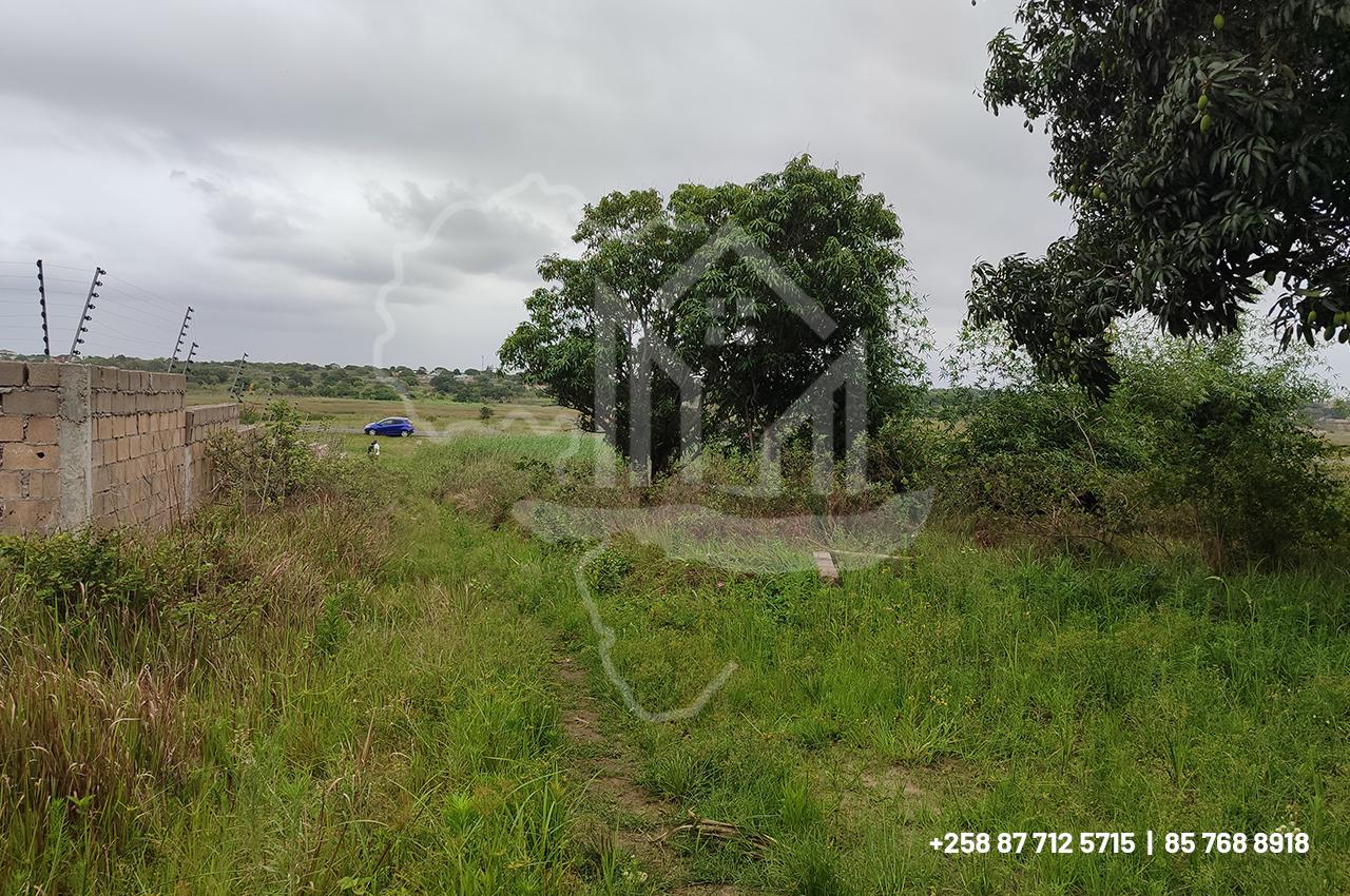 Trespassa-se Terrenos em Katembe-Chali